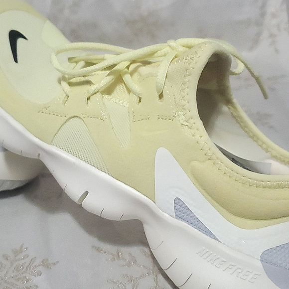 Womens NIKE Free Run 5.0 luminous Green - Picture 7 of 7